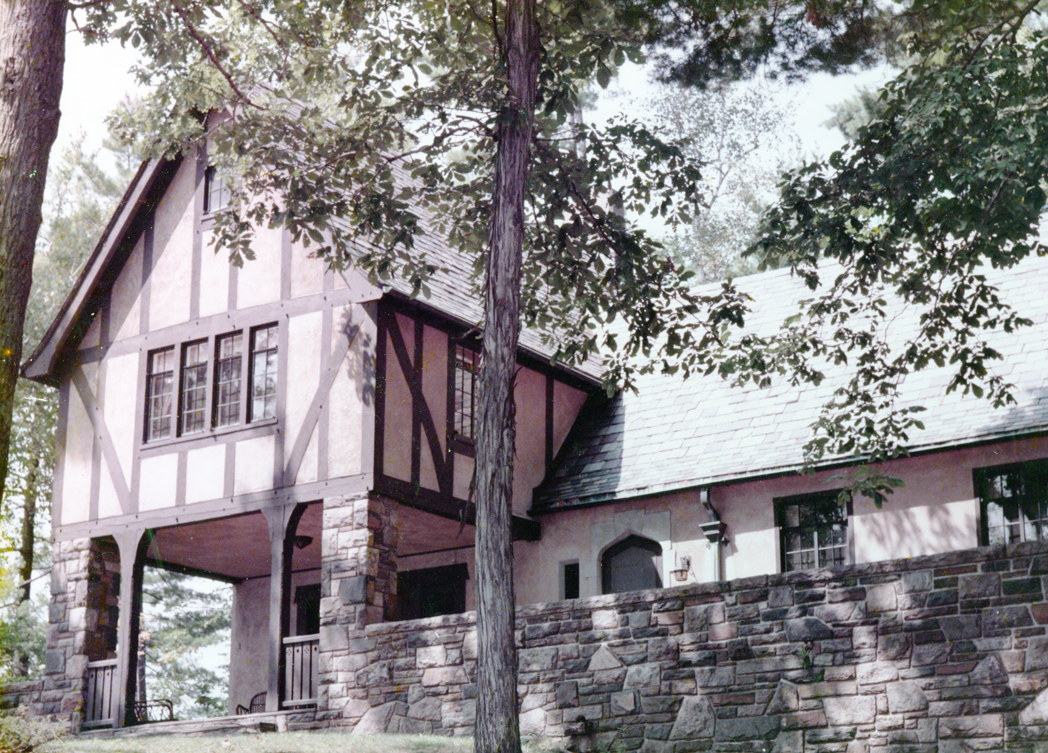 A naive restoration of the lake george house picture using auto-levelling.